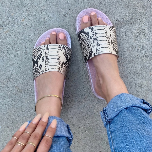 High Voltage - Beige Snake Slides - Picture 5 of 7